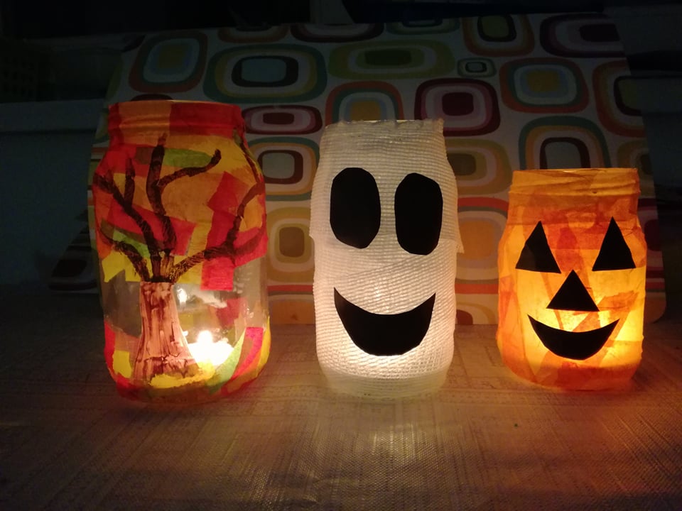 Tvoření Halloween a podzim svícínky ze skleniček